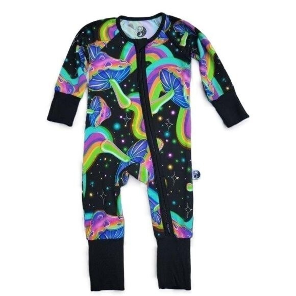 Day and Night Bamboo Mushroom‎ Print Convertible Zip Romper Pajamas Size 0-3m